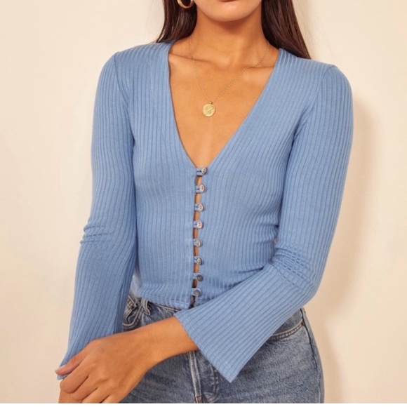 Reformation Gellar Button Front Long
Sleeve Ribbed Knit Top Parisian Blue. - Picture 2 of 15